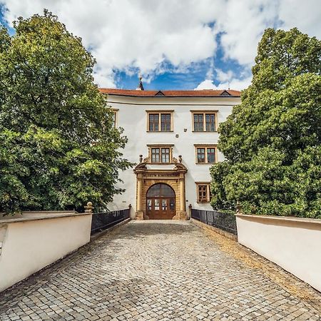 Skodova Apartments Prerov Luaran gambar