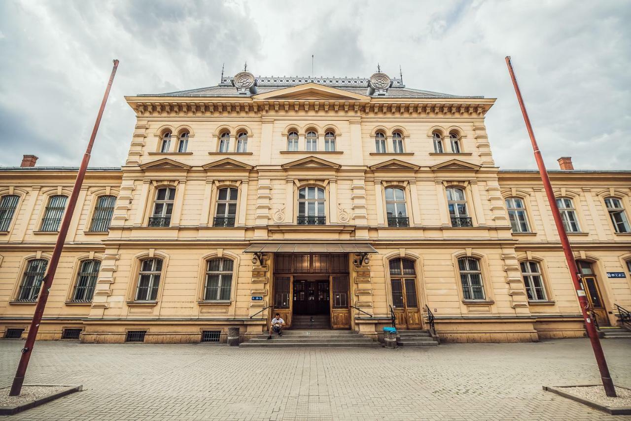 Skodova Apartments Prerov Luaran gambar
