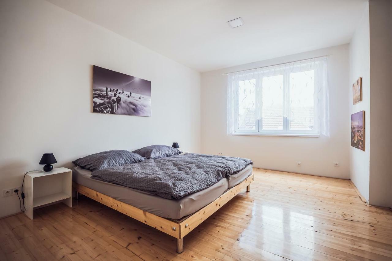 Skodova Apartments Prerov Luaran gambar