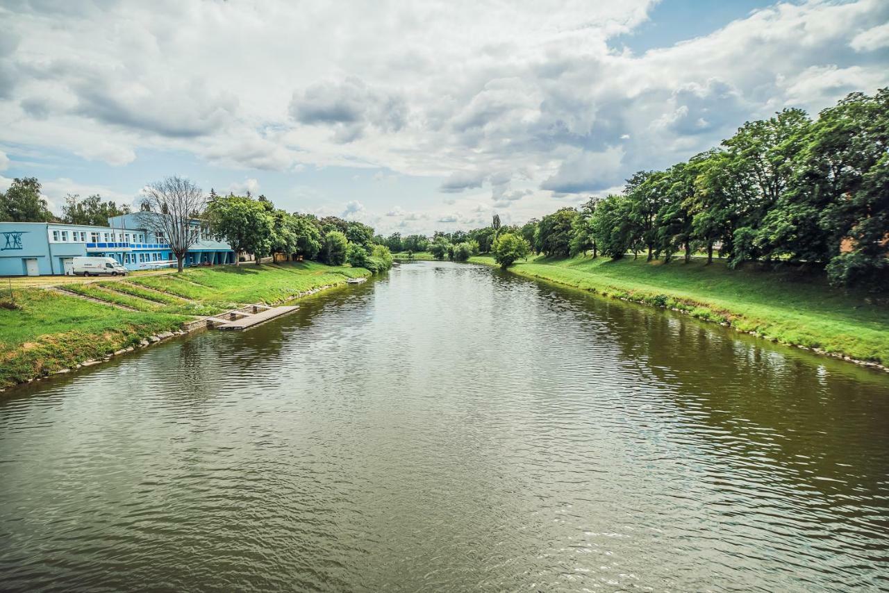 Skodova Apartments Prerov Luaran gambar